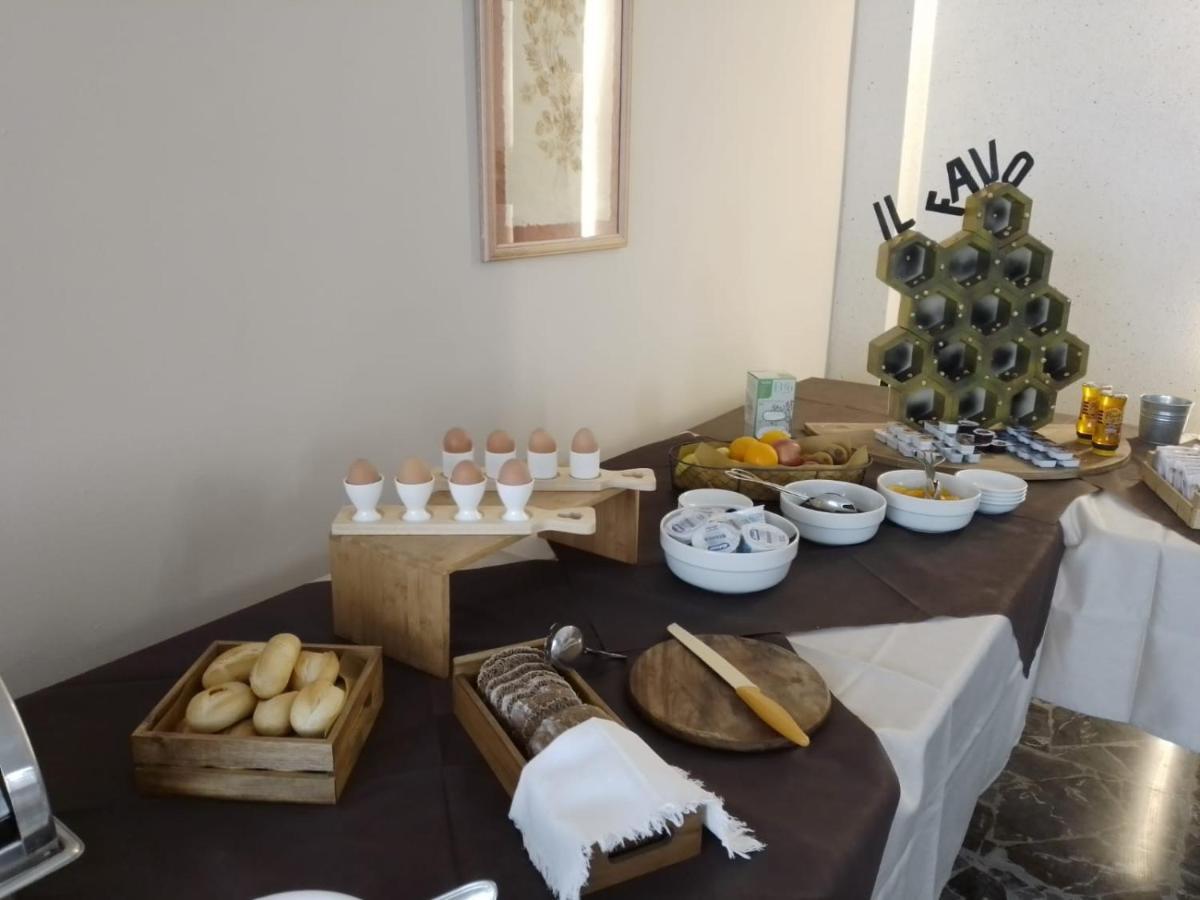 רימיני Hotel Perla Verde מראה חיצוני תמונה