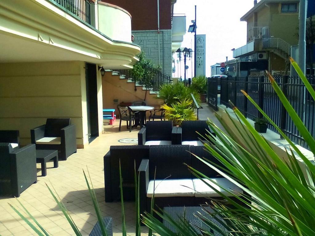 רימיני Hotel Perla Verde מראה חיצוני תמונה